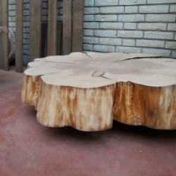 Te koop verschillende boomstam epoxy tafels houten eettafel