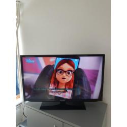 SAMSUNG SMART LCD TV FULL HD 32INCH 82cm