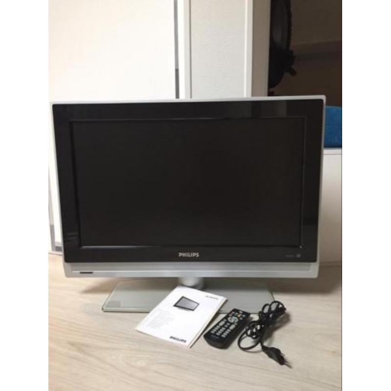 PHILIPS FLAT TV 26 inch