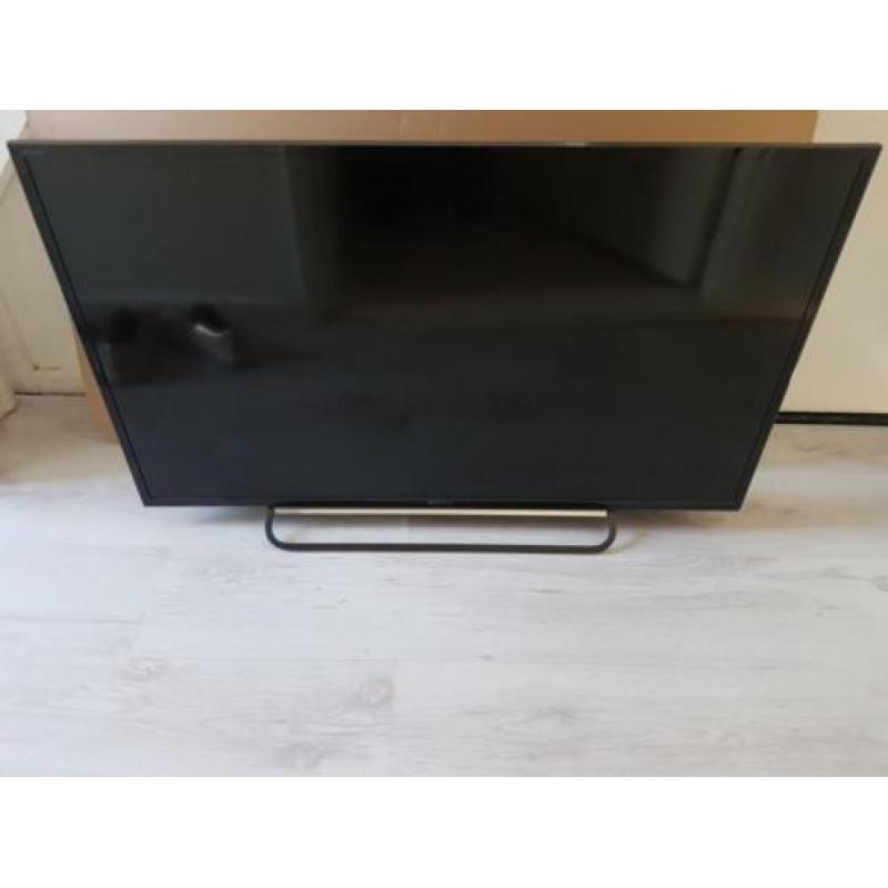 2 jaar oude sony tv 102cm tekoop