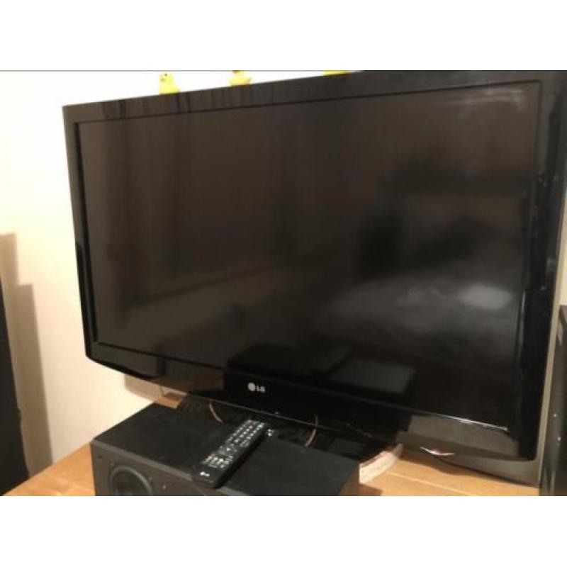 LG tv 42inch 107 cm