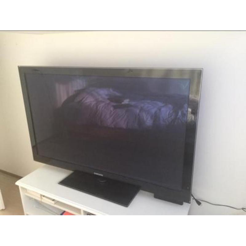 50 inch smart tv Samsung - afhalen tegen elk aannemelijk bod