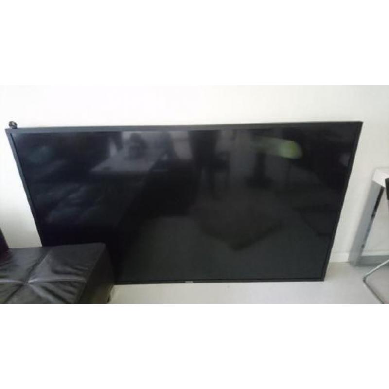 Te koop mega grote Philips tv/bioscoop (scherm defect)