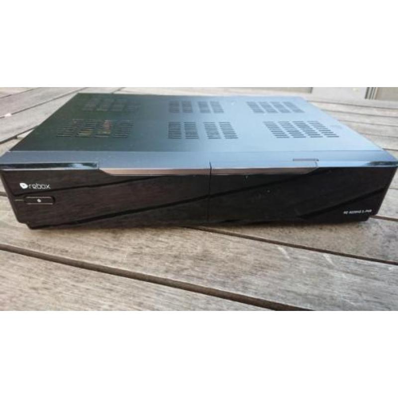 HD satellietontvanger Rebox RE-822HD-S