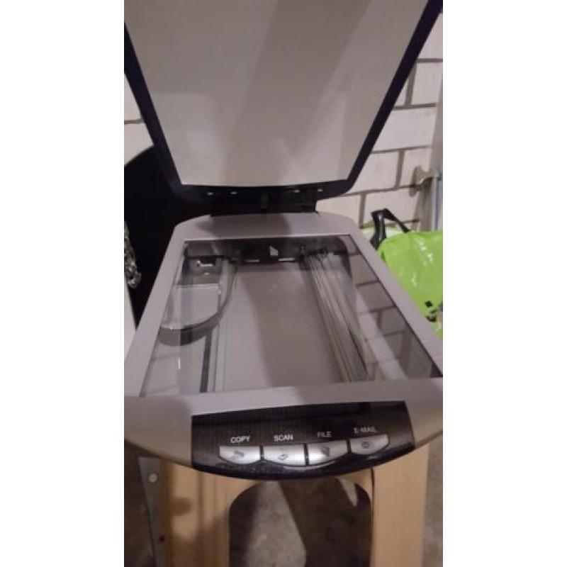 Canon canoscan 3200 f scanner