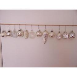 Oude kerstballen van glas