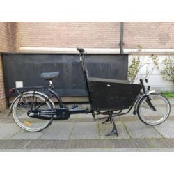 Tweewielige bakfietsweb bakfiets, goed onderhouden