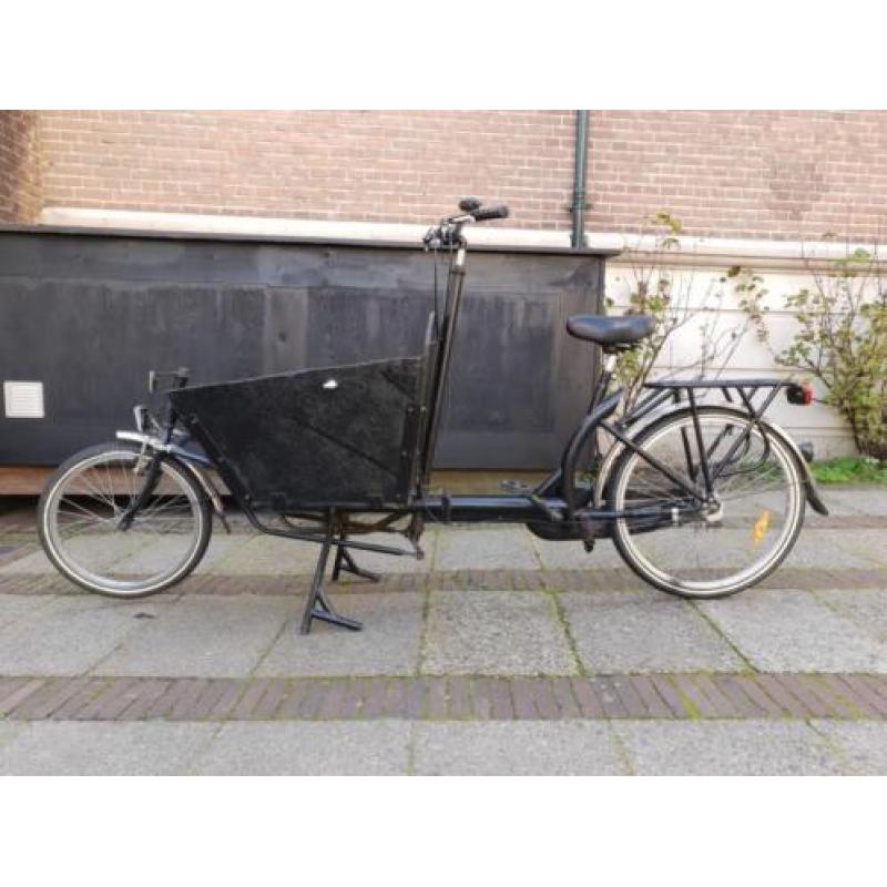 Tweewielige bakfietsweb bakfiets, goed onderhouden