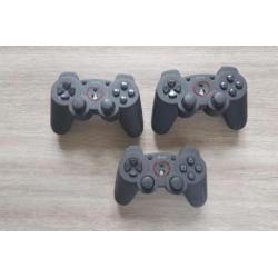 Zo goed als nieuw PlayStation 3 met drie controllers