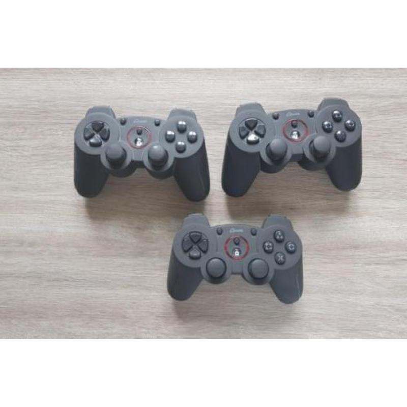 Zo goed als nieuw PlayStation 3 met drie controllers