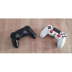 Te Koop Ps4 500GB met 4 games plus 2 controllers.