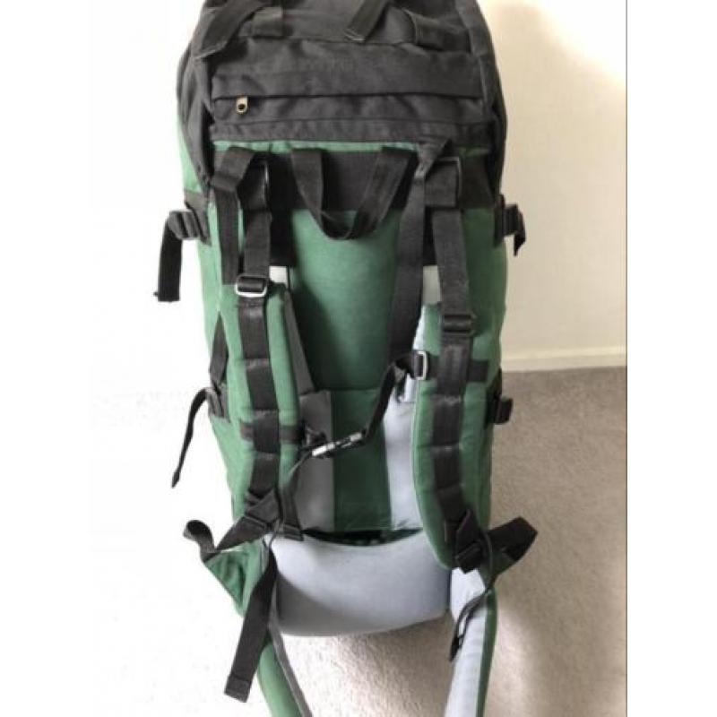 Zo goed als nieuw backpack van Stinger 60 liter inhoud